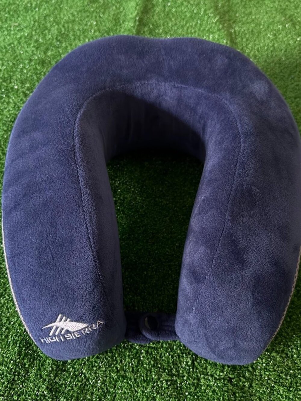High Sierra HS1214 Travel Neck Pillow 100% Memory Foam Plush Cover Navy Gray